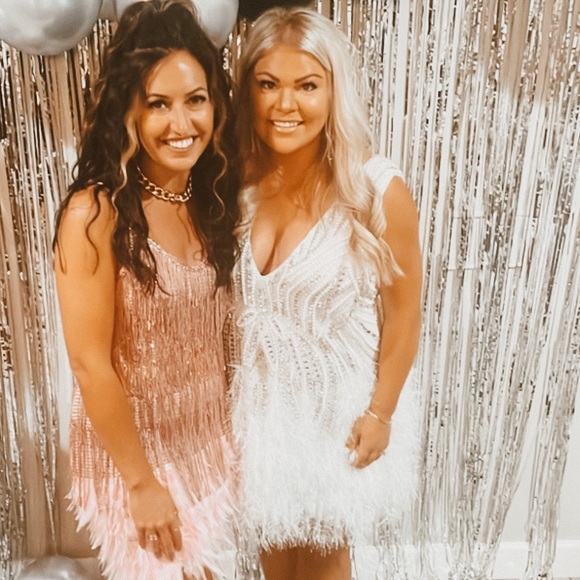 ASOS white bachelorette dress size 10/worn once/ runs large - Picture 2 of 4